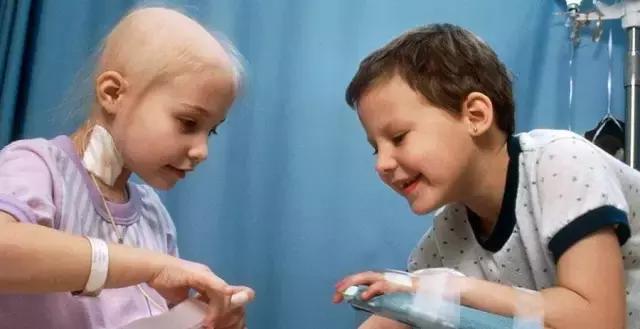 戴15元手表,租一居室,秘密捐出560亿,他真正活出了上帝的模样