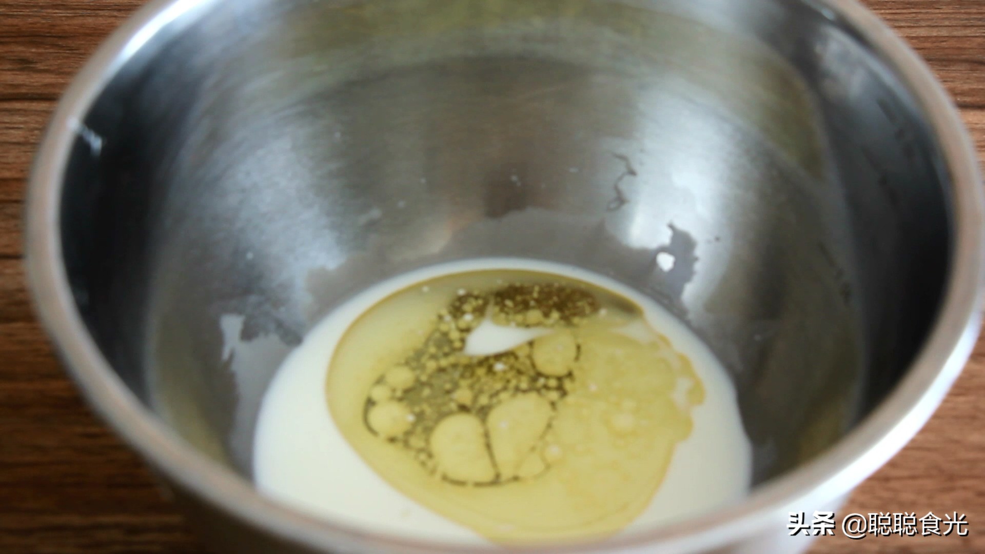 电饭锅煮蛋糕不用打蛋器蓬松不,为什么我做的电饭锅蛋糕不够蓬松