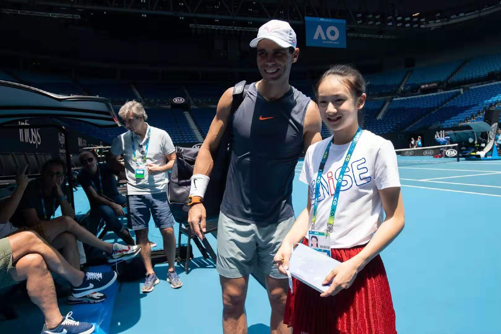 田亮罕见晒女儿短裙照,田亮女儿棒球