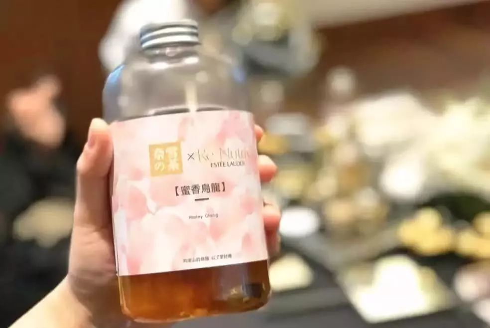 估值130亿奈雪的茶凭什么抢跑喜茶,奈雪的茶最新估值分析