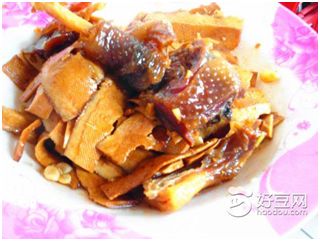 12陈亮嘴小说：住横枝岗思考人生碰到叶茂中半夜喝啤酒，我想腊肉