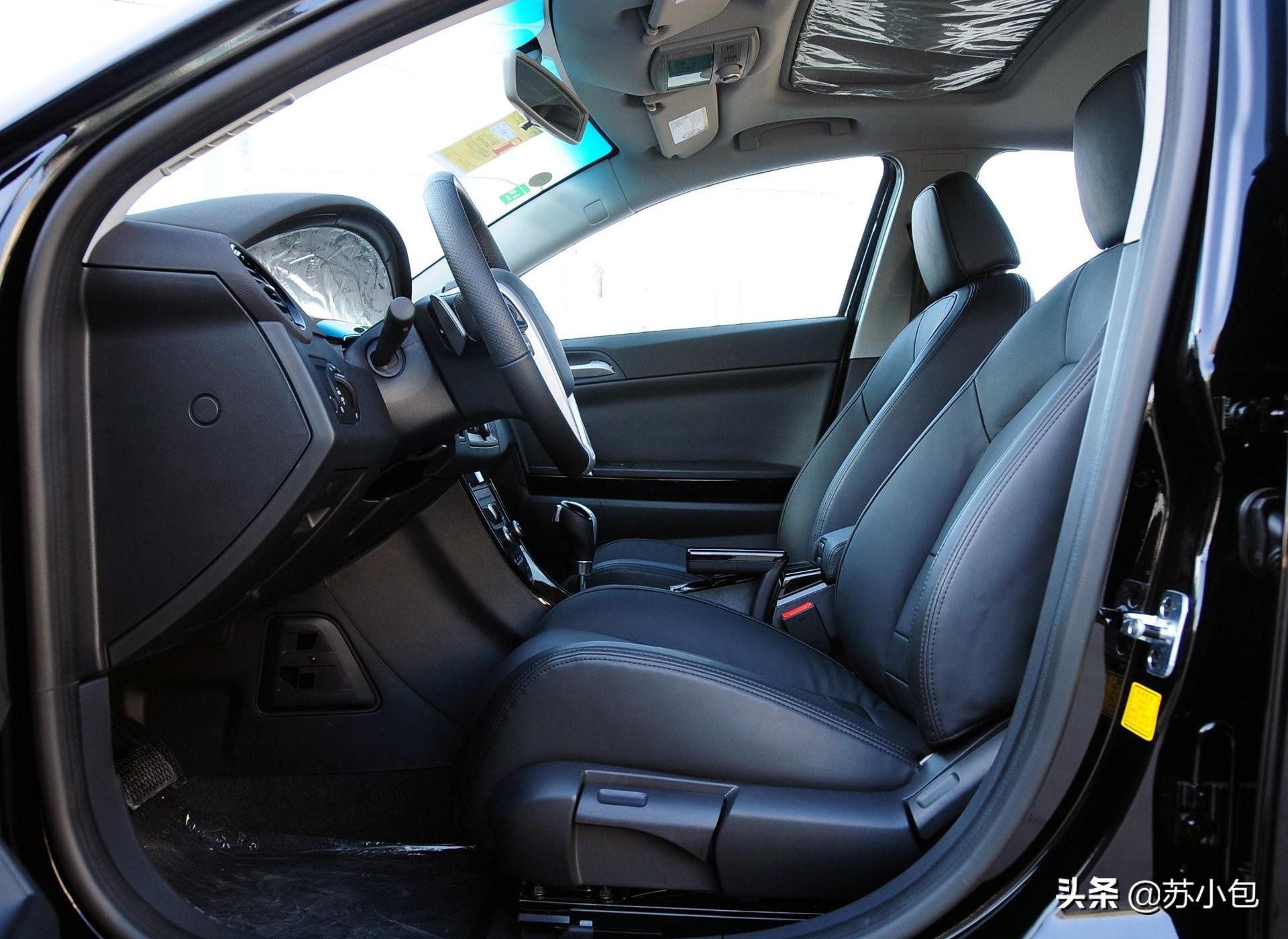 名爵62011款方向盘,2011款名爵6油箱开关在哪