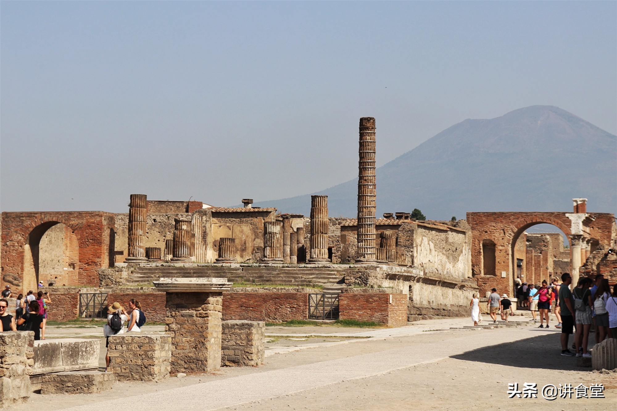 飞跃半个地球,探寻披萨最初的模样,原来可以这么简单这么好吃