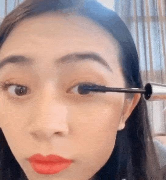 薇娅自粘睫毛好用吗,薇娅睫毛膏价格表