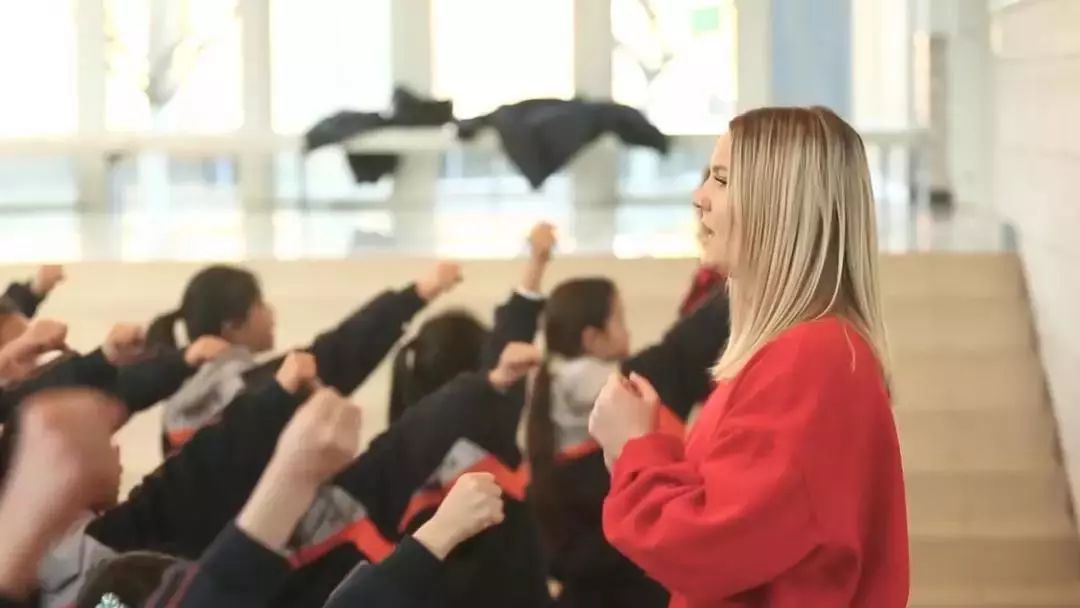 身边的好学校丨北京师范大学奥林匹克花园实验小学：书香花园，培育五色花朵~