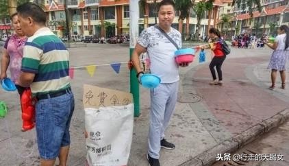 欢乐的泼水节鸟语花香,泼水节溢出的欢乐