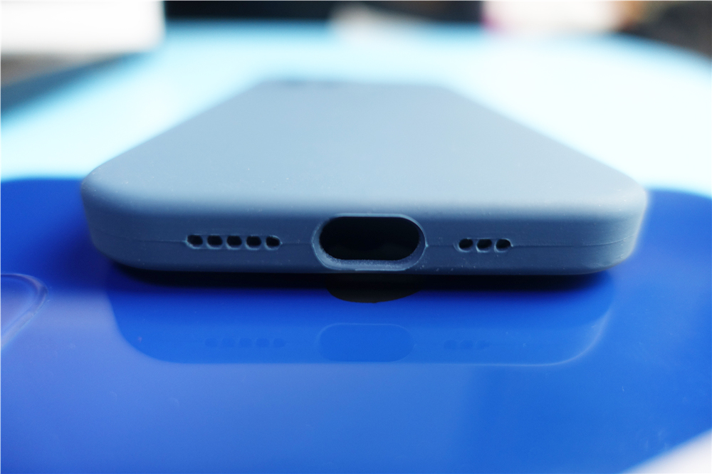 这手机壳太有安全感了,这手机壳一看就防摔