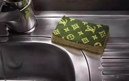 最近很流行的奢侈品周边,最近出的新款奢侈品