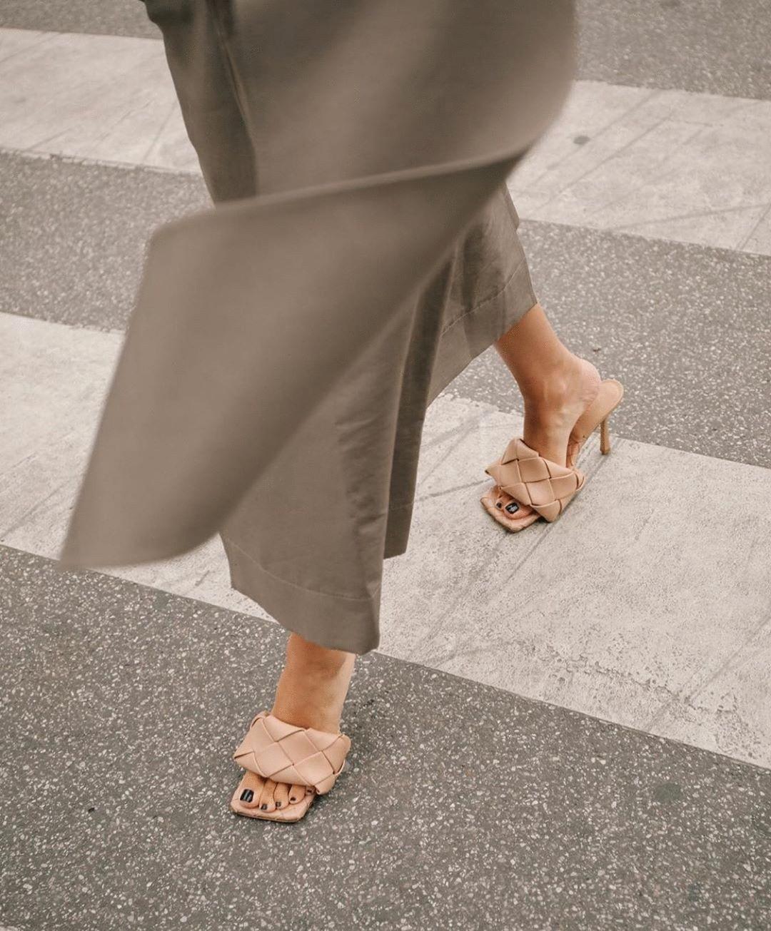 每双鞋都有它的意义,尖头鞋还是圆头好看