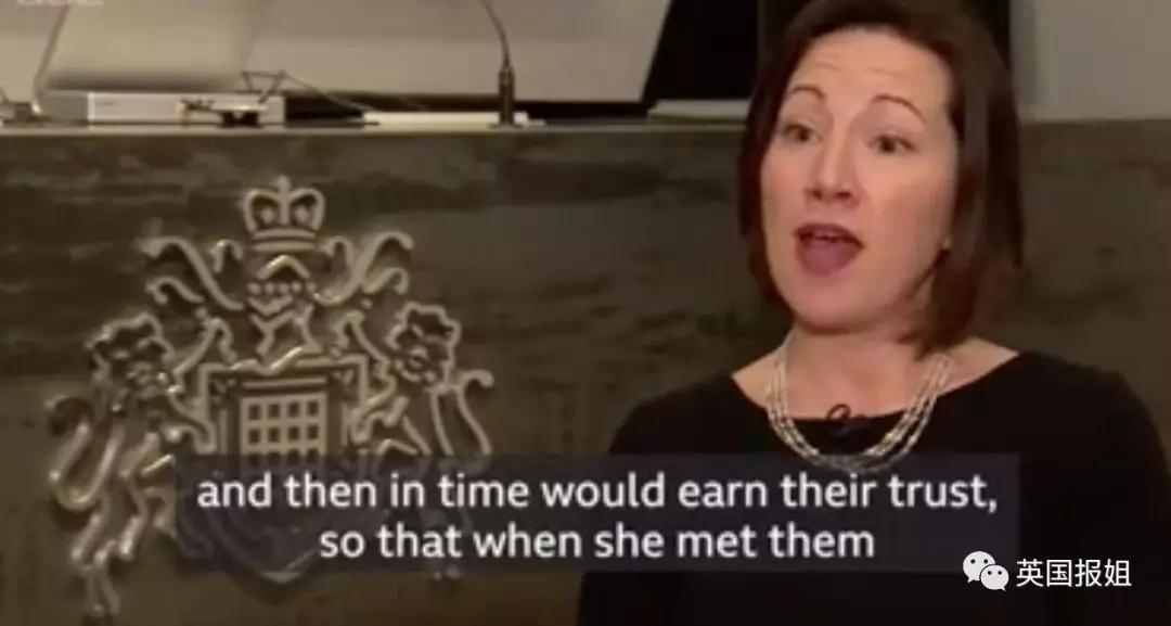 女子假扮男人骗60万,女子女扮男装同居骗100万