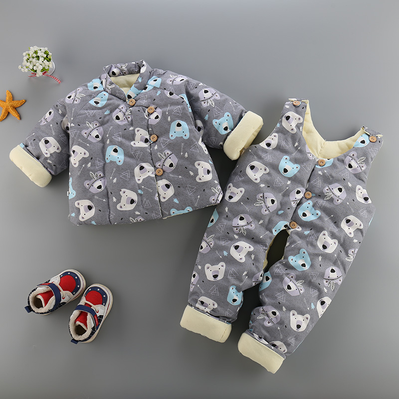 天气转凉宝宝应该注意什么,宝宝冬天厚棉衣怎么选