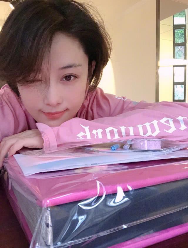 张馨予做蛋糕微博,张馨予做蛋糕