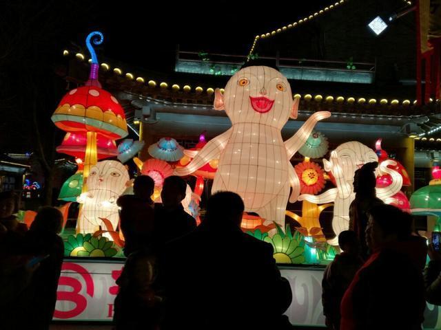 对联有大用，3个才子靠对联抱得美人归，成为千古佳话