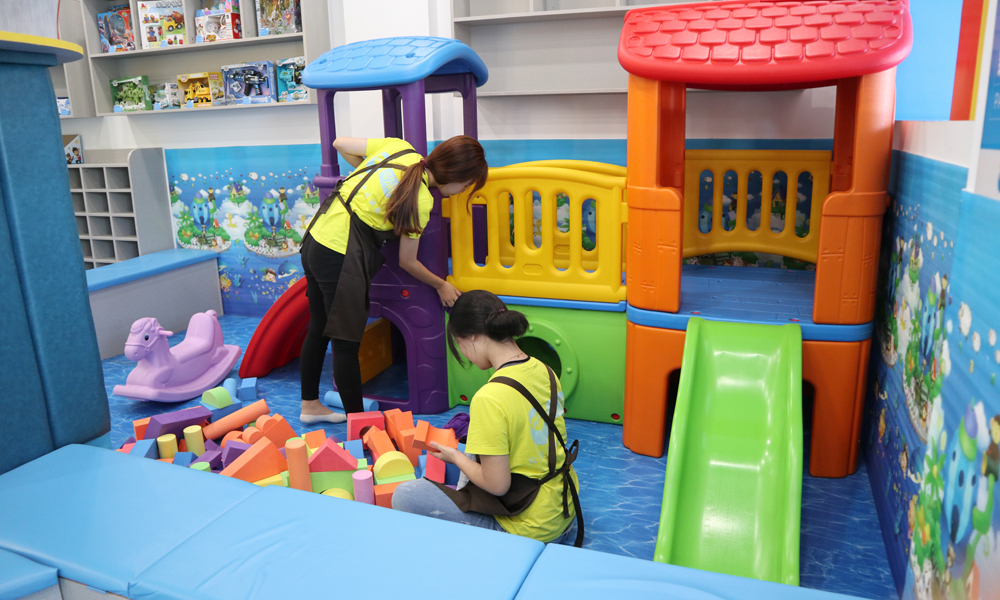 不一样的“洗剪吹”，让萧条的理发行业剪出好“钱景”