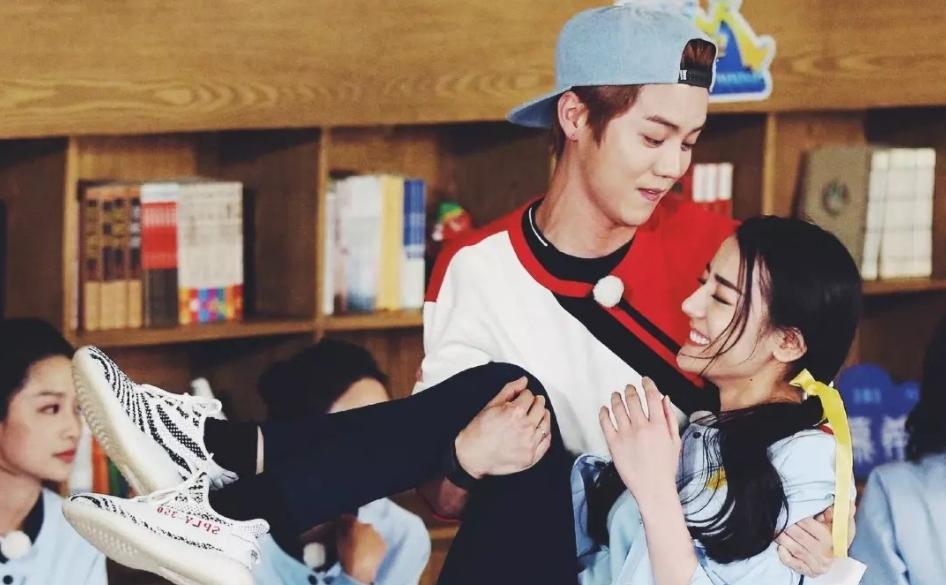 鹿晗现在的境况怎么样,从一线明星到无戏可拍