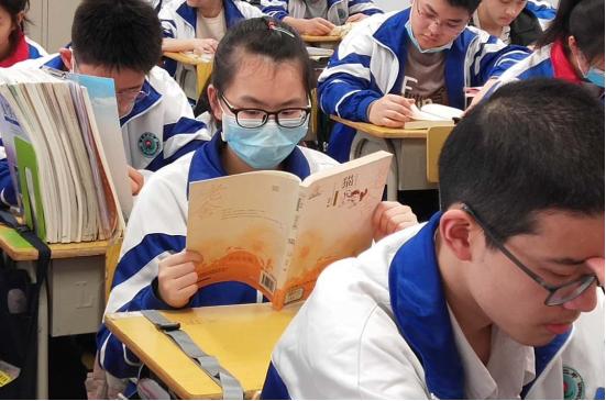 芳菲四月天书香满校园黑板报,芳菲四月天书香满校园