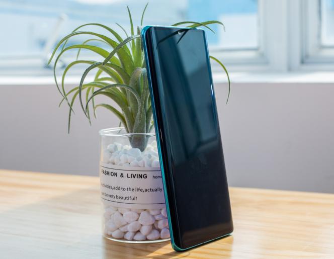 手机系统升级有哪些秘密？为什么不是所有手机能同时升级呢？