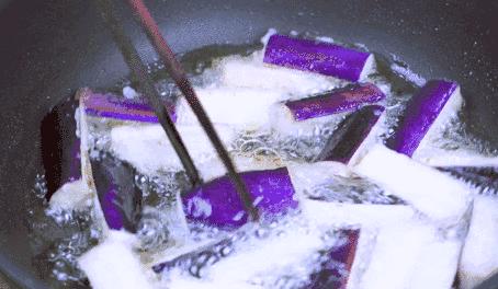 茄子有毒吗吃了有什么好处,茄子忌氯吗