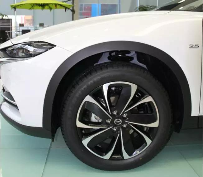 高颜值的白色马自达cx-4你喜欢吗,马自达cx-4改装前脸