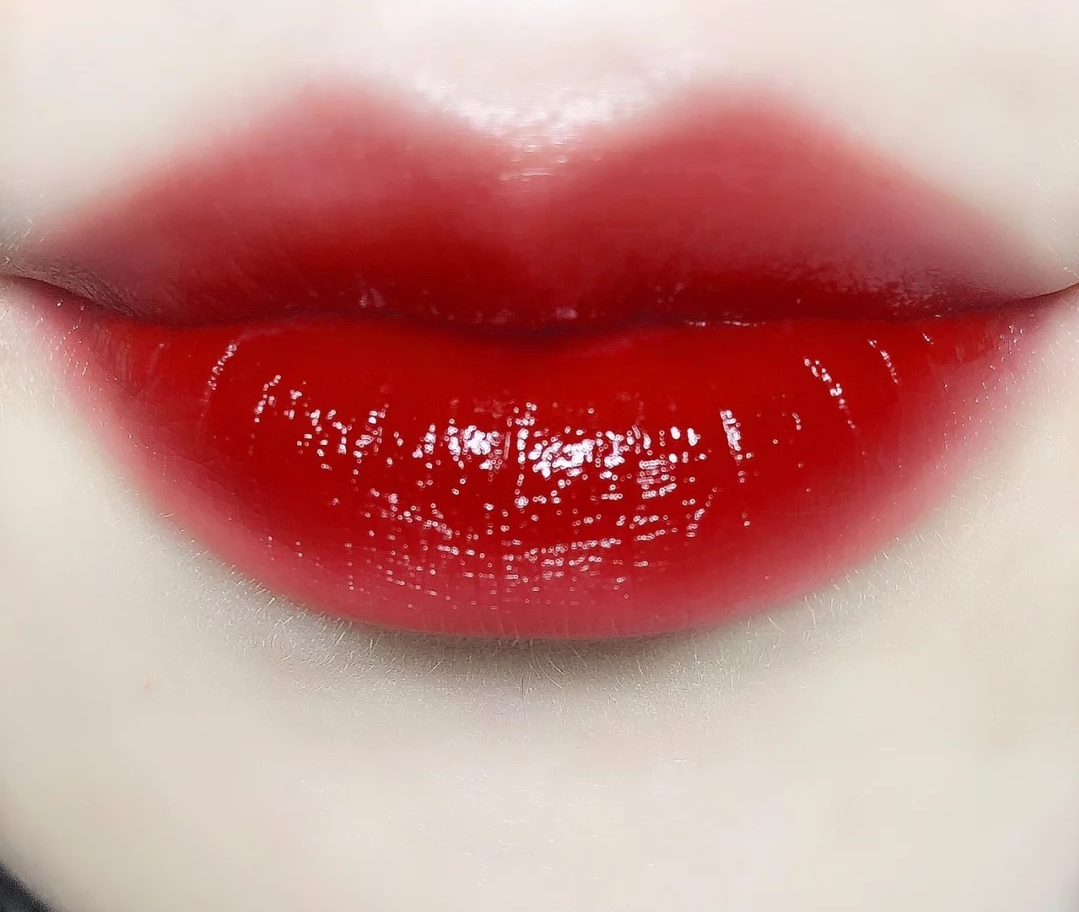 纪梵希口红色号新款推荐第一名,纪梵希红丝绒口红试色36和333对比