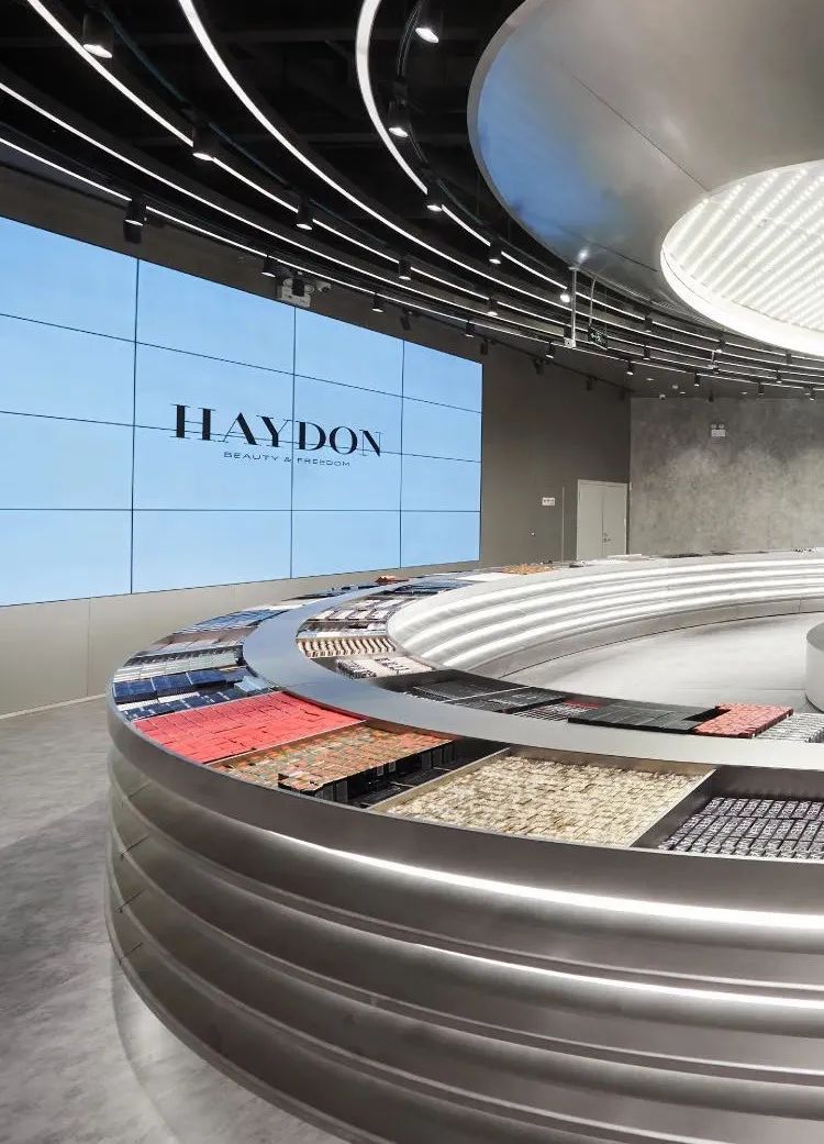 广州、武汉惊现“黑洞”，被“吸”进的消费者几乎没人空手而出