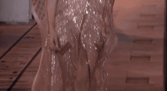 刘亦菲走红毯穿的礼服 (刘亦菲结婚了吗2017)