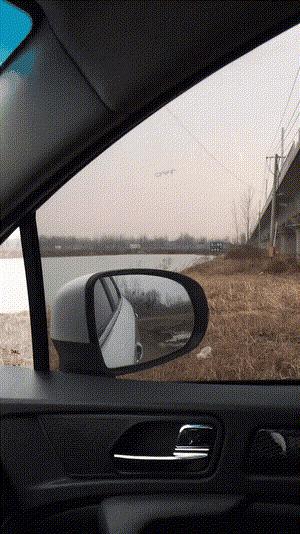 爆笑GIF：你敢出想法我就敢出人力，这就是农村的超神建筑队