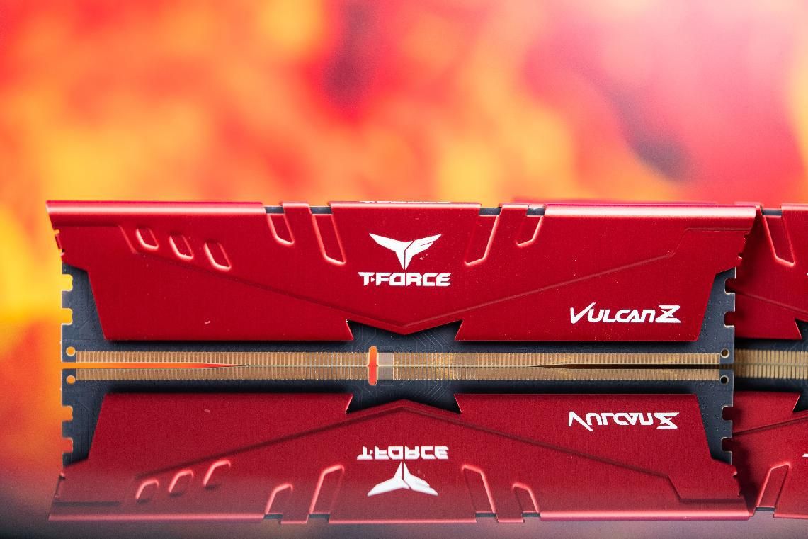 十铨火神内存条ddr43600,十铨内存火神3200可以超频到多少