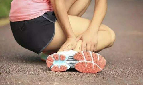 肌肉拉伤四个月还没好有什么办法,肌肉拉伤最好的治疗办法是什么