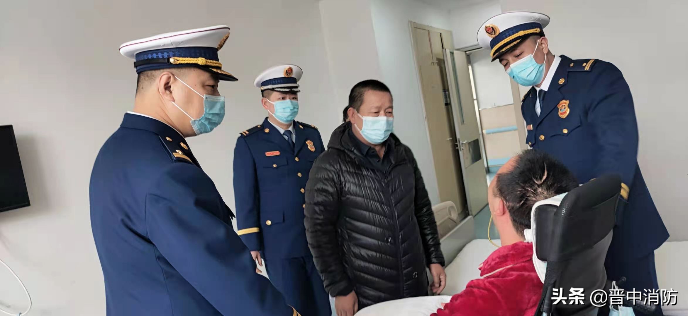 太谷：30张手写贺卡为张辉送上新年祝福