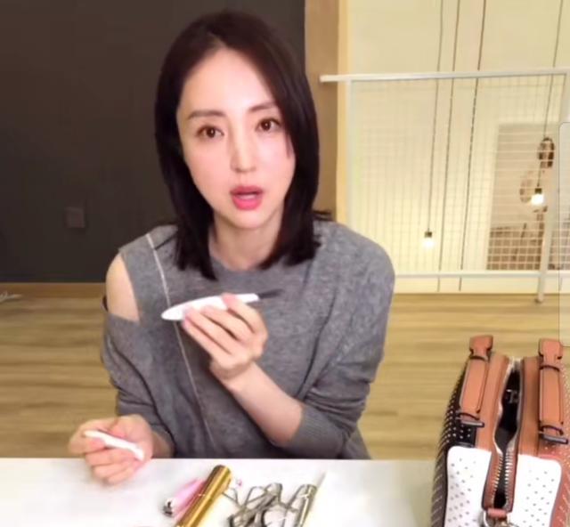 经常种睫毛哪样的好看,经常种睫毛自己的睫毛还会长吗