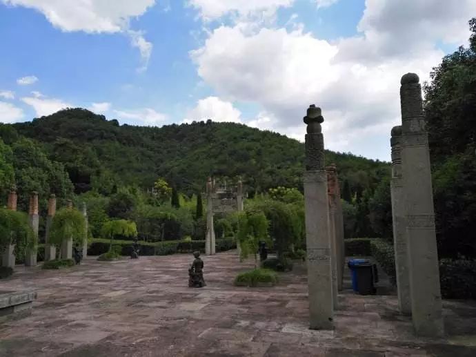 东钱湖徒步路线哪条最美,东钱湖附近有哪些免费古道