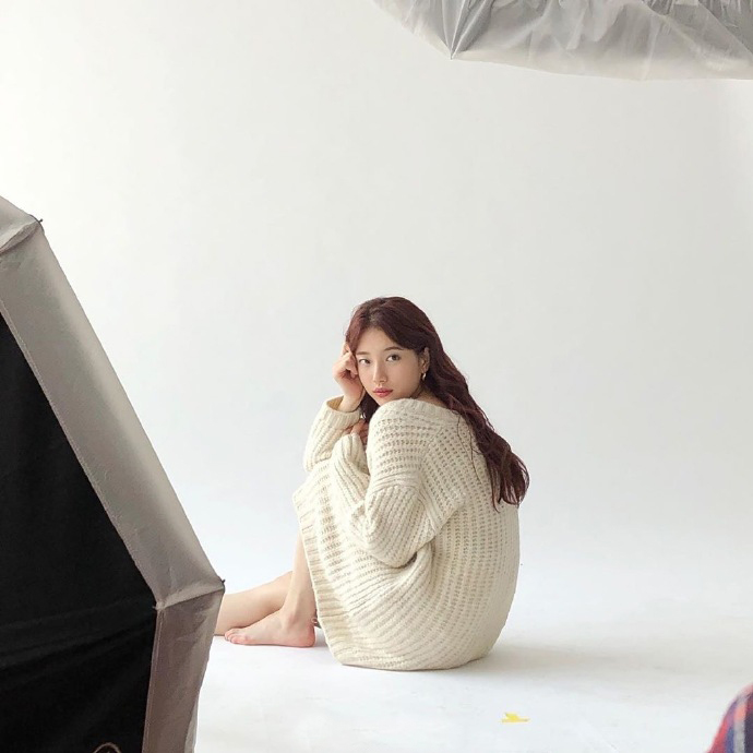 裴秀智短发穿搭,裴秀智从出道到现在变化