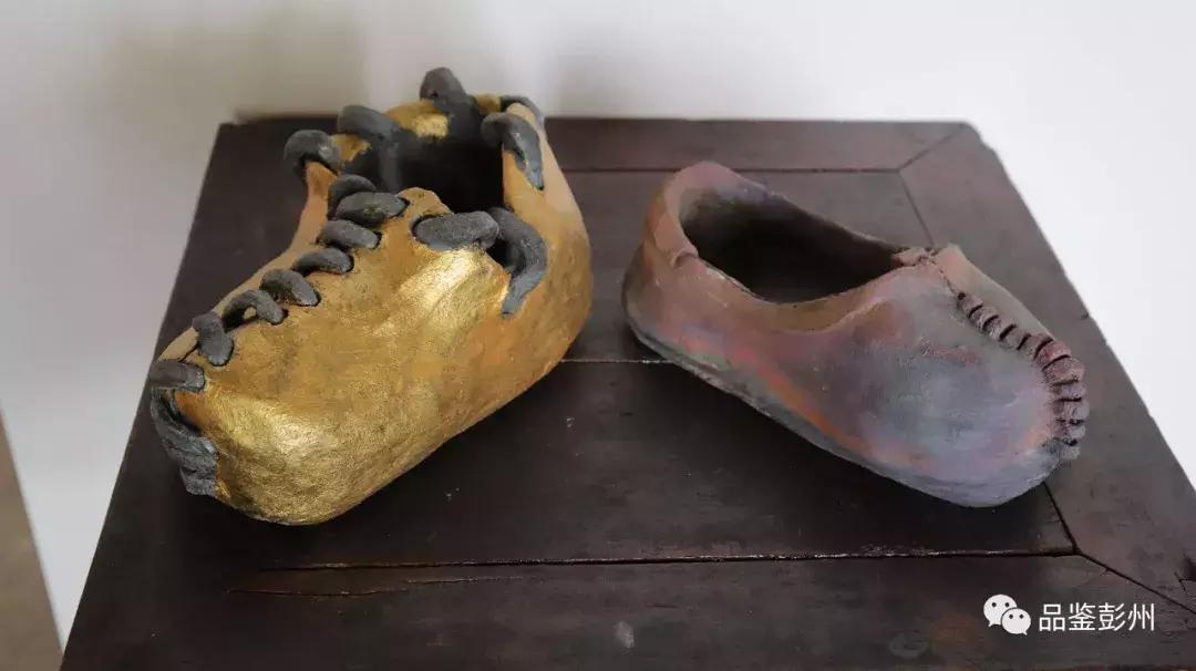 走遍中国的“寻鞋哥”来了！这回居然换上“军乐造”