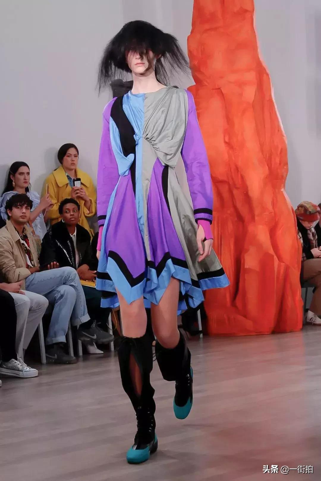 伦敦时装周装束,伦敦时装周化妆视频