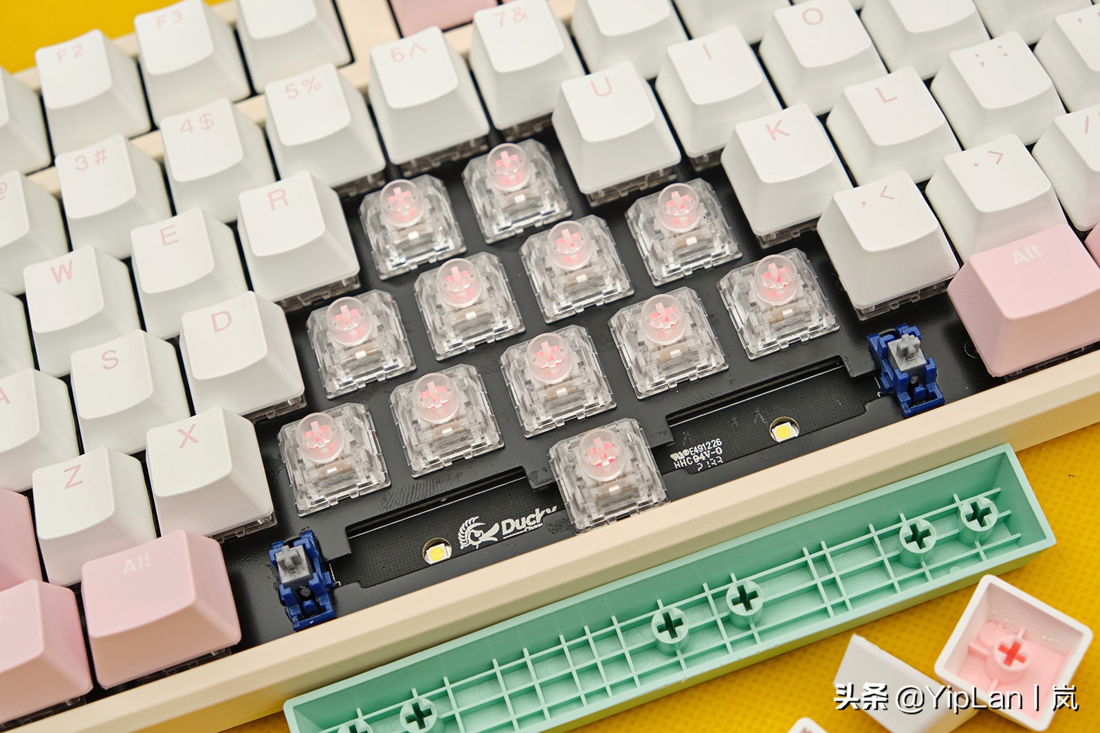 吉利鸭duckyone2开箱,吉利鸭duckyone2冲鸭系列键盘评测