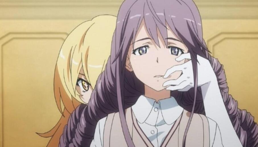 这个路人有故事啊！不仅对“女王”有非分之想，还跟一方打过架