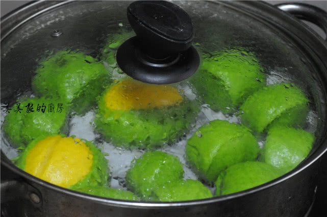 蔬果汁做馒头,蔬菜汁做馒头怎么才能不变色