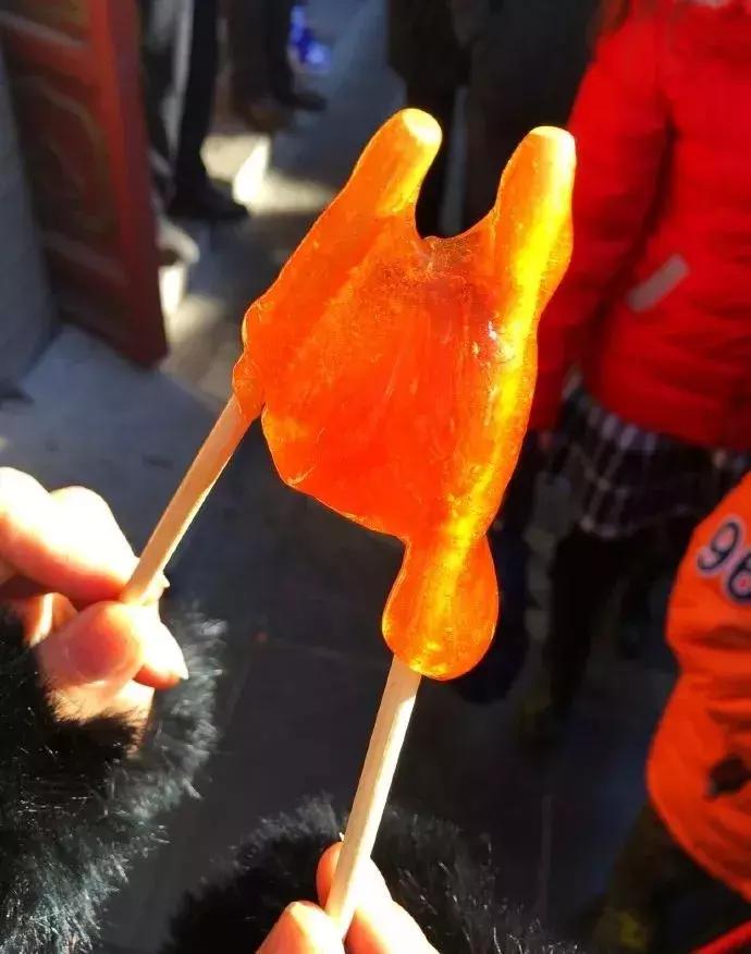 天津特色美食天津煎饼果子 (天津风味小吃三绝)