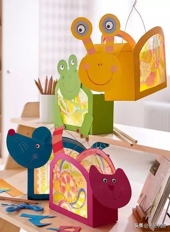 过年灯笼手工制作挂门边,灯笼手工制作春节小灯笼