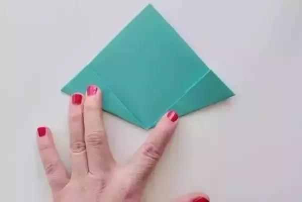 母亲节送什么手工礼物给妈妈,小孩母亲节该送妈妈什么礼物