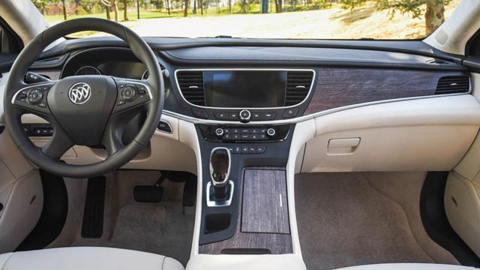 别克君越2020款豪华型值得入手吗,别克君越201820t精英版是6at还是9at