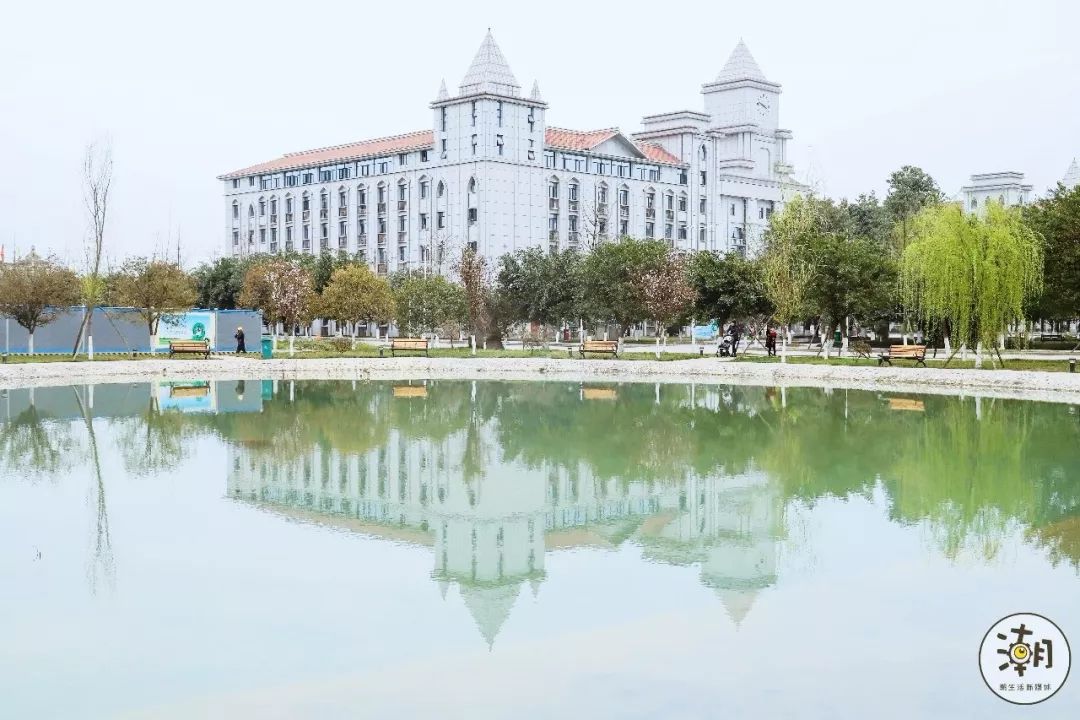 閿﹀煄鐨囧璐垫棌瀛﹂櫌,鎴愰兘閿﹀煄璐垫棌瀛﹂櫌