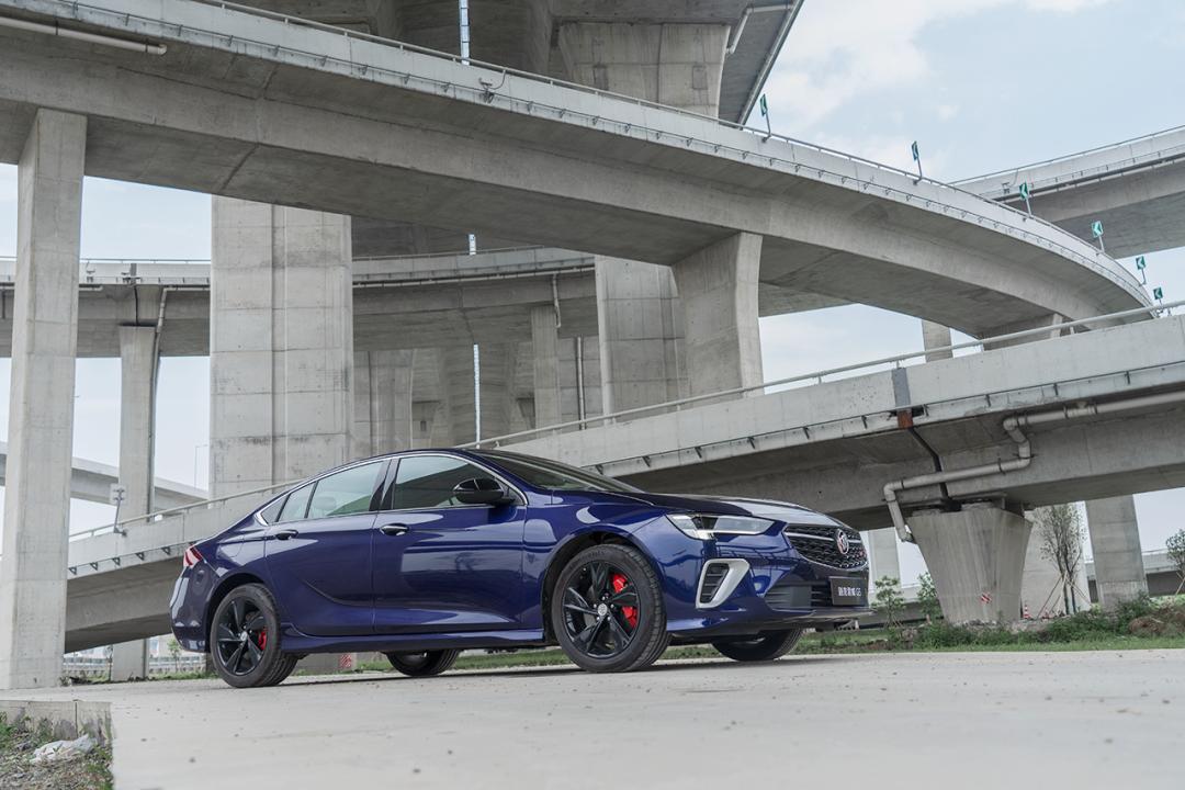 2021款别克君威gs精英版试驾视频,2016君威gs纵情顶配版试驾