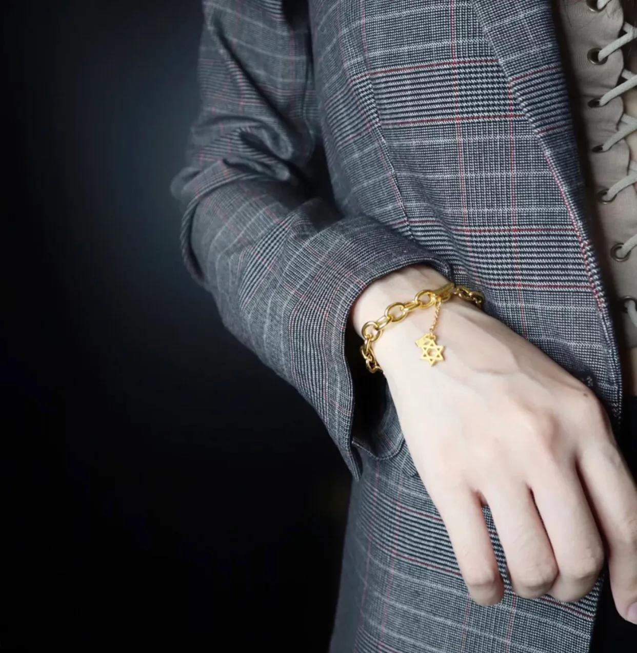 潮宏基hellokitty黄金手链,潮宏基金手链9999千足金