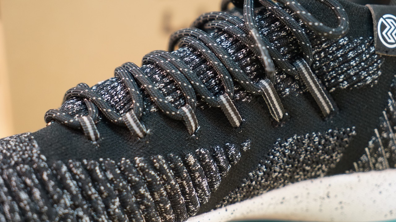 李宁闪击5纯白配色,李宁球鞋闪击5测评