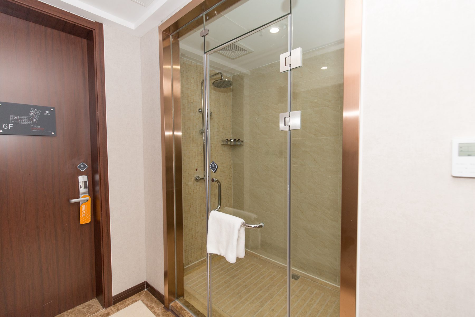 武汉哪里吃螃蟹风景最好,武汉人去青岛玩的地方