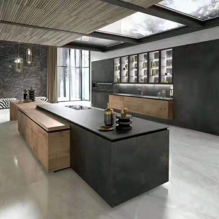 从老板到房地产大咖,从地产大佬到万界首富