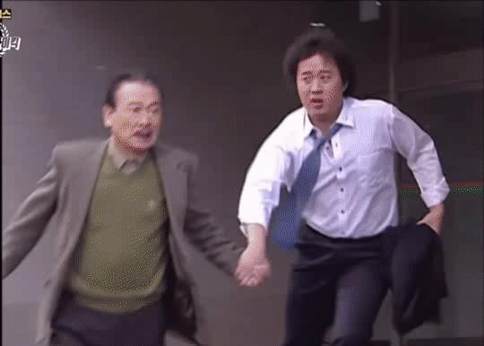 这部9.6分的顶级神剧,9.1分高能剧回归开局燃爆