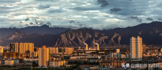 鄠邑区是文化大区，现拥有“国字牌”艺术家15人，名列全省前茅